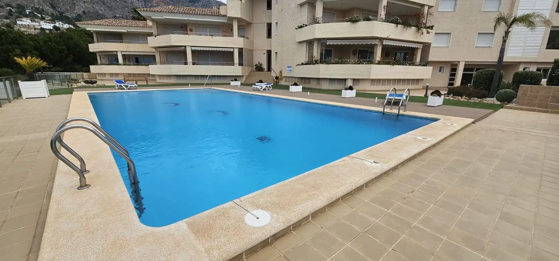 Piscina de Apartamento en venta en Altea con Aire acondicionado, Calefacción y Piscina comunitaria