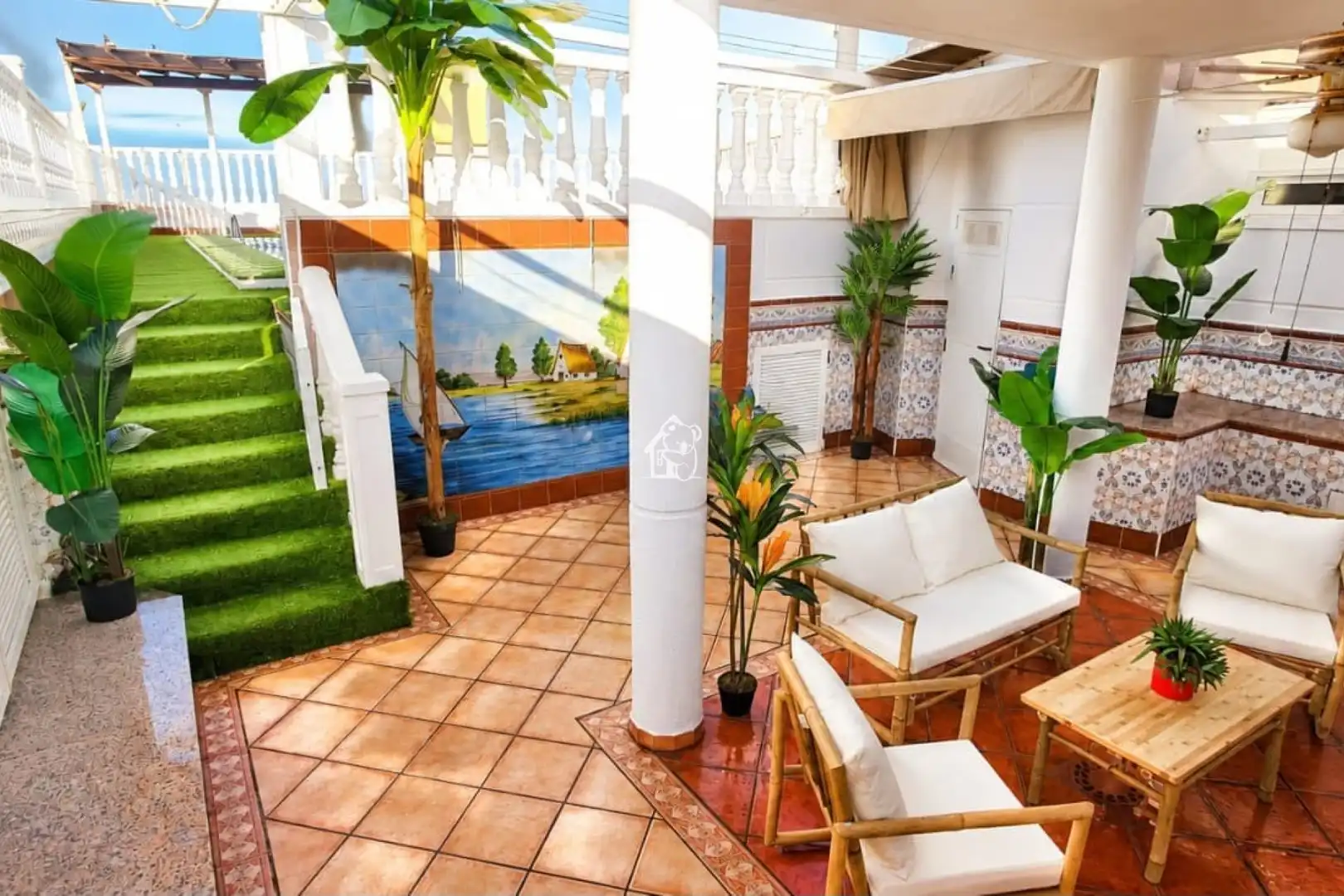 Terrasse von Dachboden zur Miete in Torrevieja mit Klimaanlage, Privatgarten und Terrasse