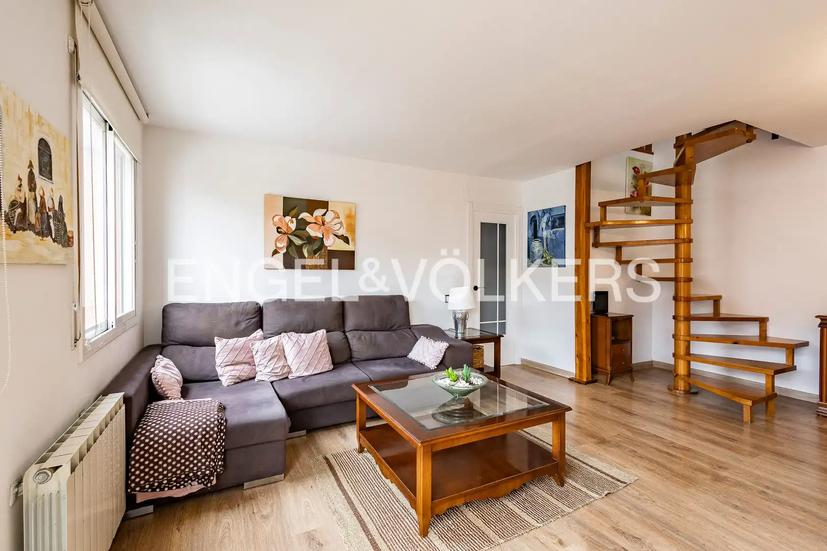 Sala de estar de Dúplex en venta en Terrassa con Aire acondicionado, Calefacción y Parquet