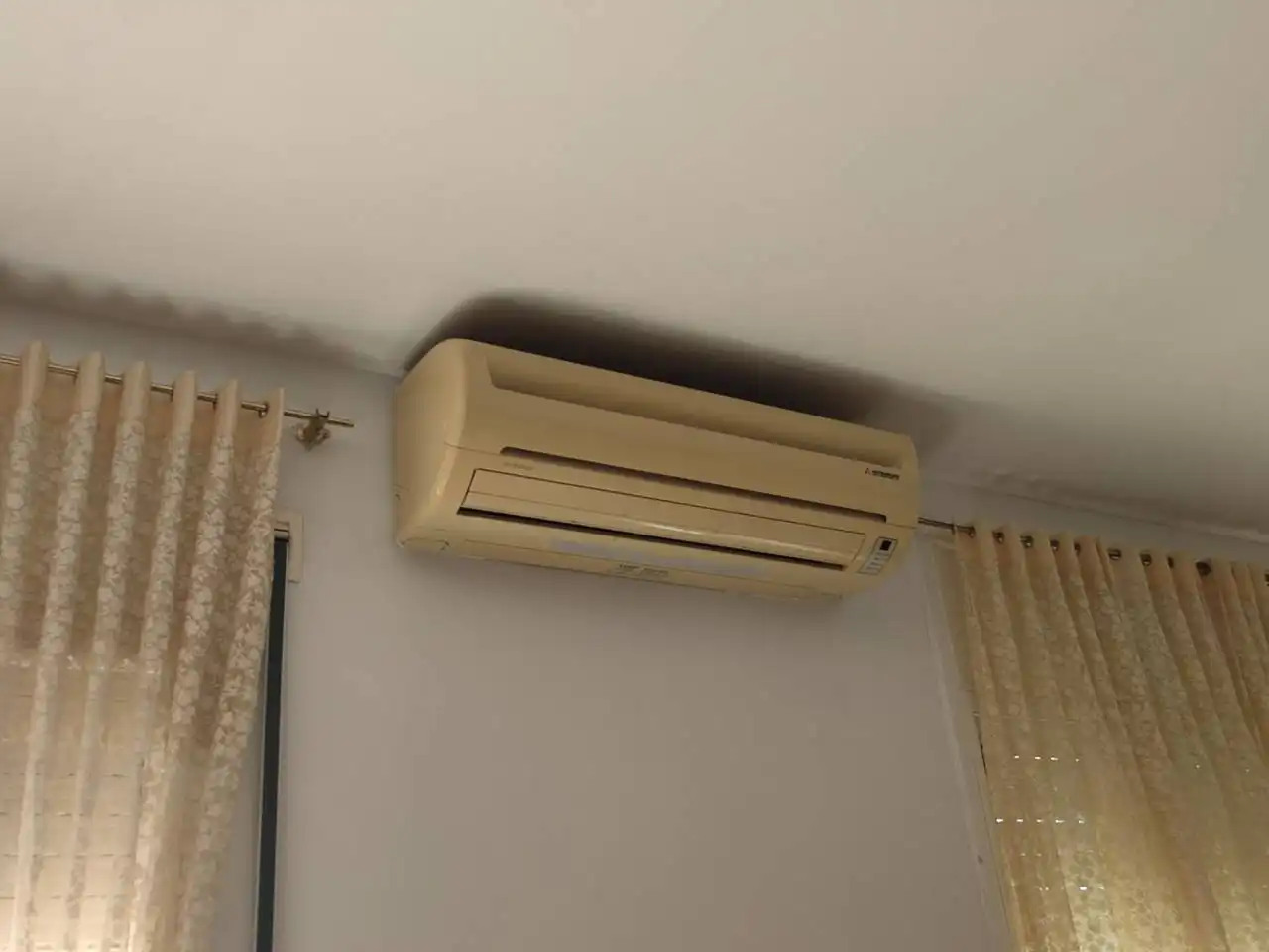 Terrassa de Casa o xalet en venda en La Granada amb Aire condicionat, Calefacció i Jardí privat