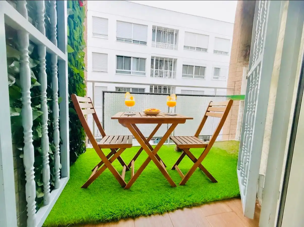 Appartamento con terrazza in vendita a Carrer de Milà i Fontanals 50