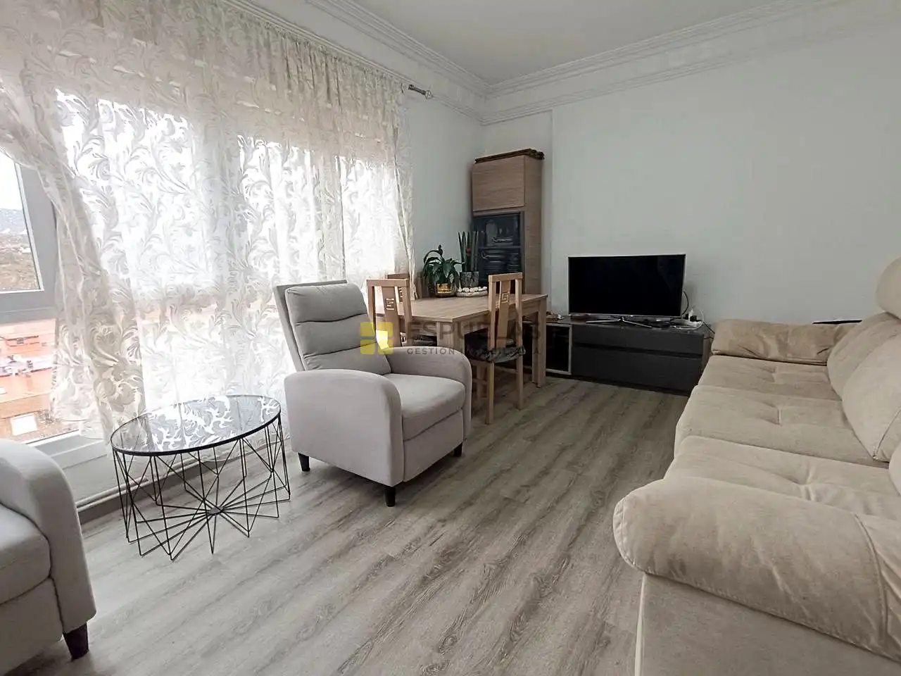 Sala de estar de Piso en venta en Arnedo con Calefacción, Parquet y Terraza