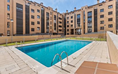 Swimming pool of Flat to rent in Arroyo de la Encomienda  with Storage room, Oven and Washing machine