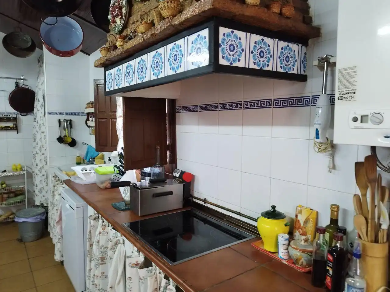 Detached house with garden for sale in El Castillo de las Guardas, imagen 75
