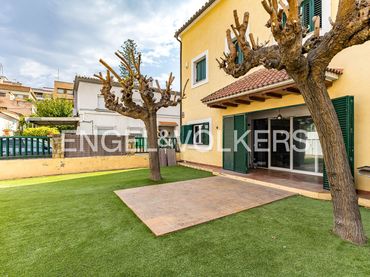 Casa con giardino in vendita a Nou Eixample Nord