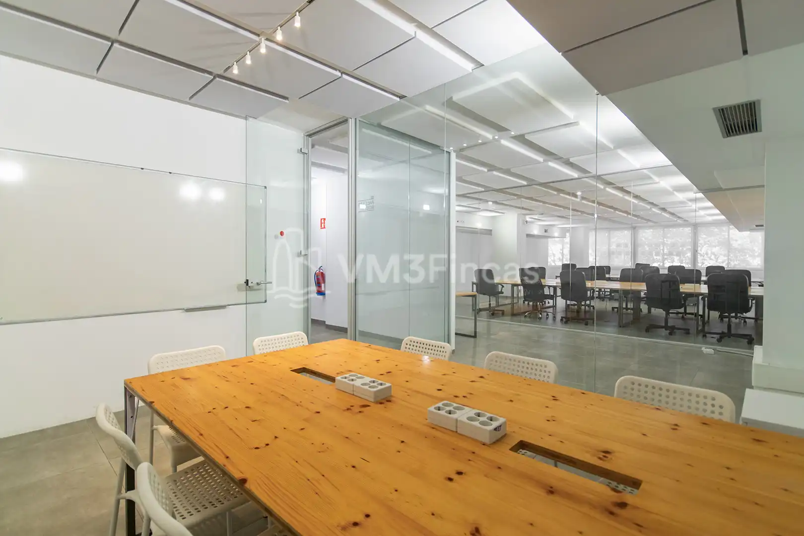 Büro zur Miete in Barcelona mit Klimaanlage, Heizung und Möbliert