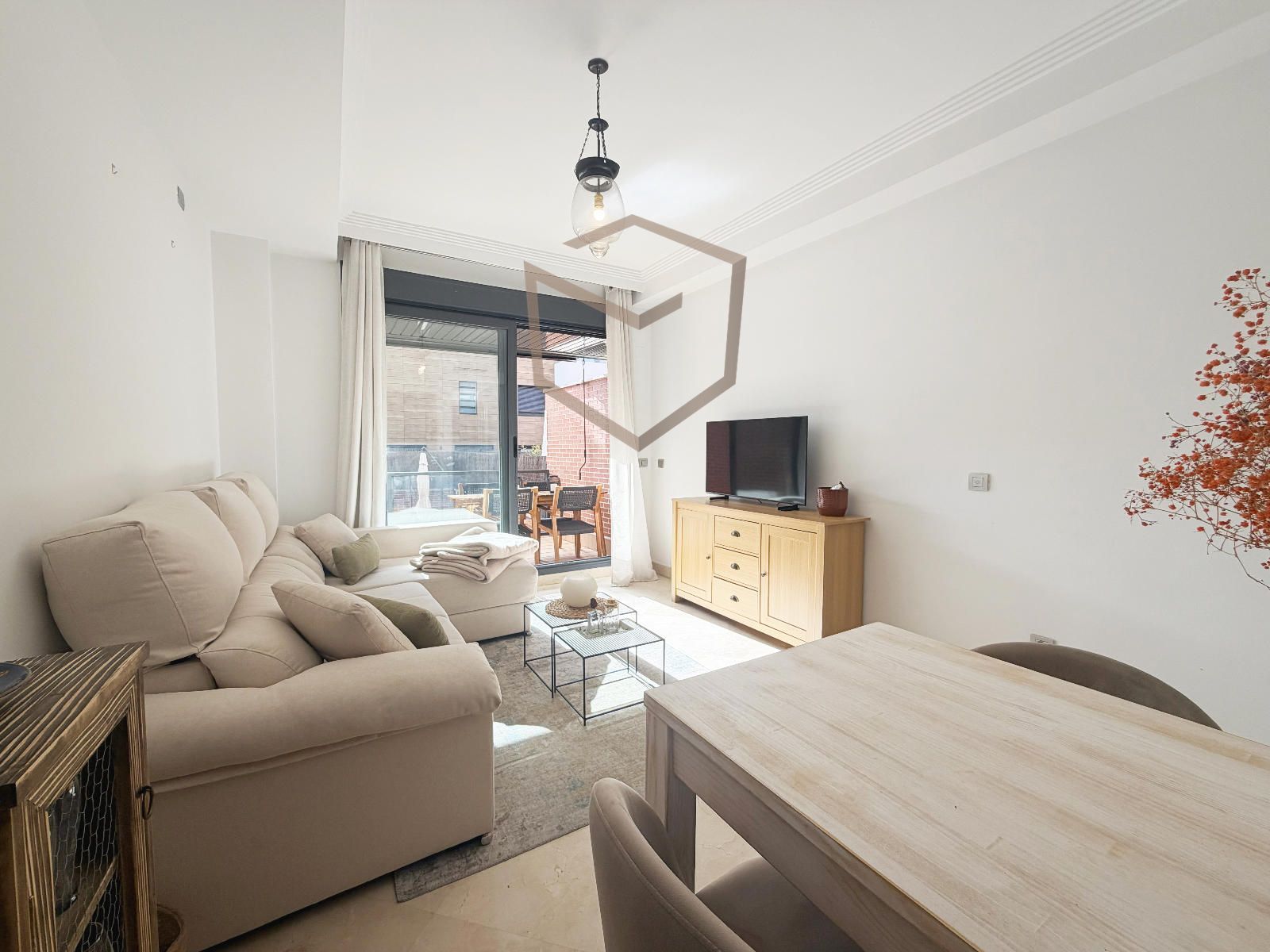 Sala de estar de Piso de alquiler en Pozuelo de Alarcón con Aire acondicionado, Calefacción y Jardín privado