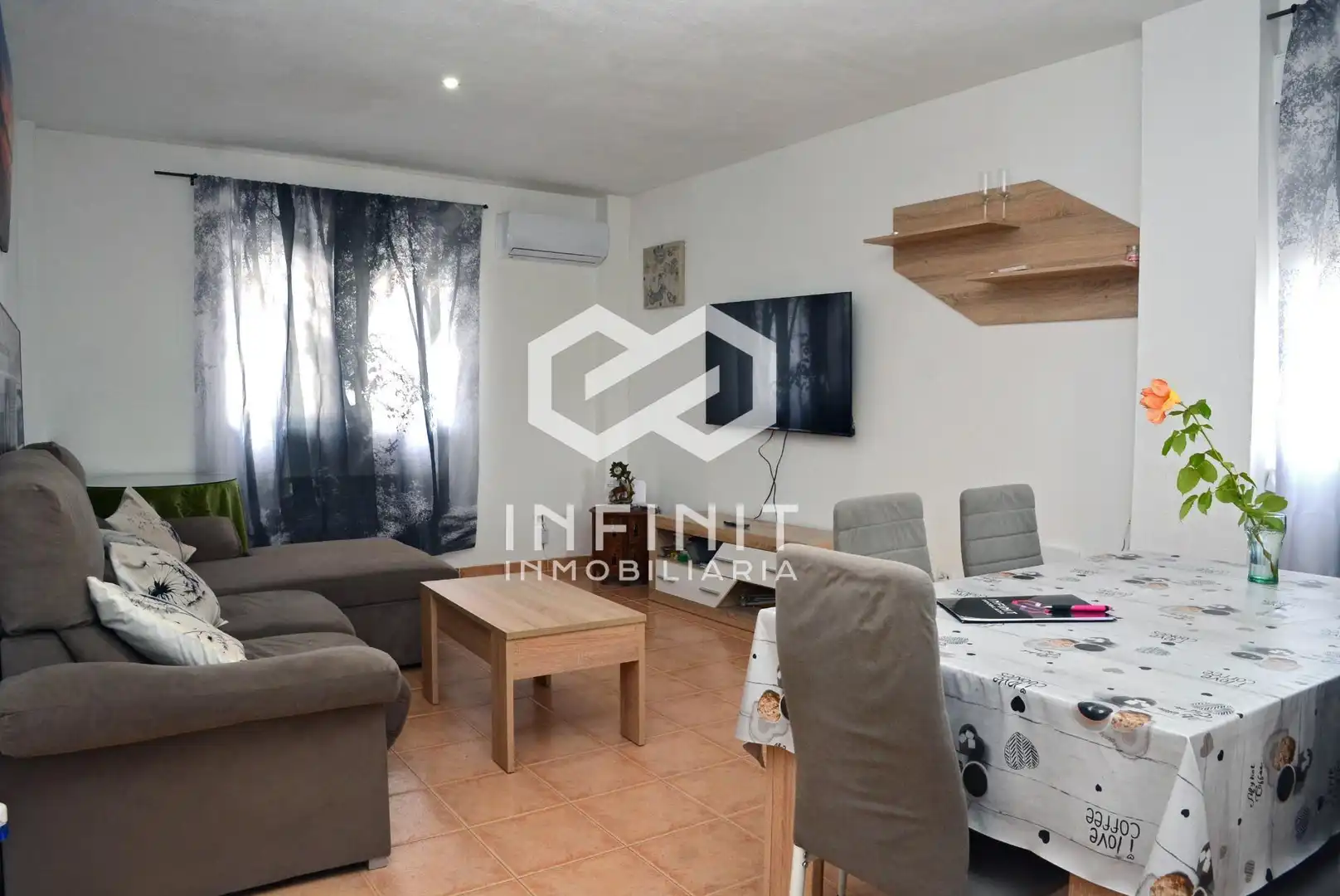 Living room of Houses for sale in Yebes  with Air Conditioner, Heating and Private garden
