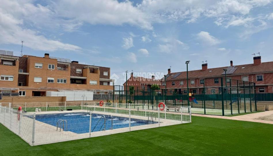 Photo 1 of Flat for sale in Parla Este, Madrid