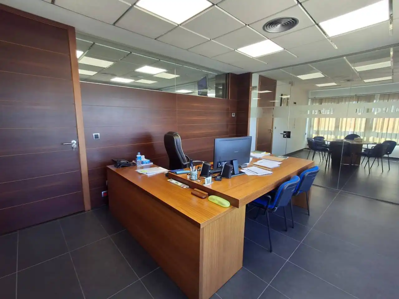 Industrial buildings for rent in Sollana
