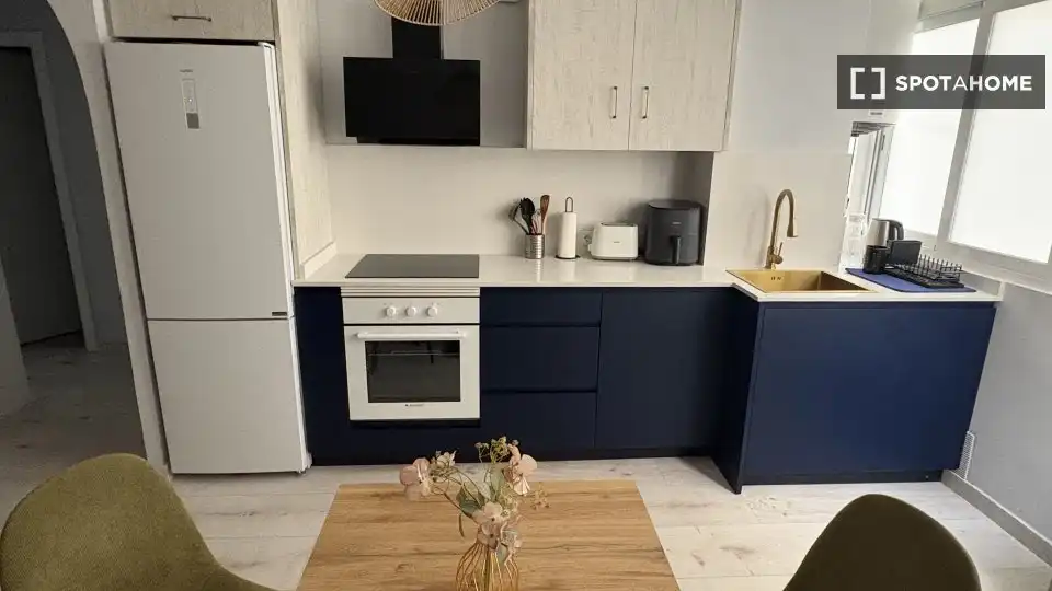 Küche von Wohnung zur Miete in Alicante / Alacant mit Klimaanlage, Heizung und Möbliert