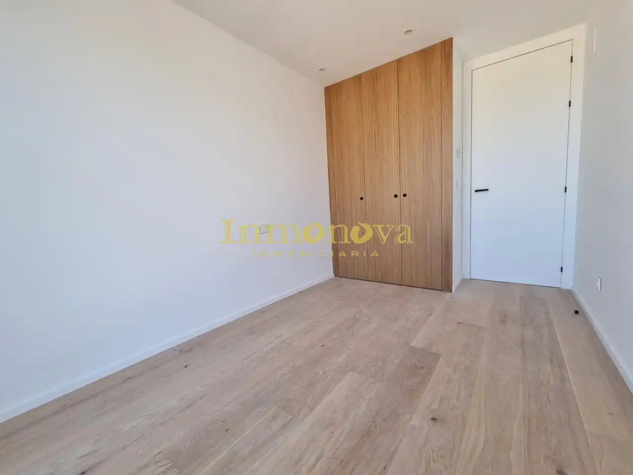 Habitación de Casa adosada en venta en Nigrán con Calefacción, Jardín privado y Terraza