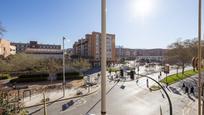 Vista exterior de Pis en venda en  Granada Capital amb Aire condicionat, Calefacció i Terrassa