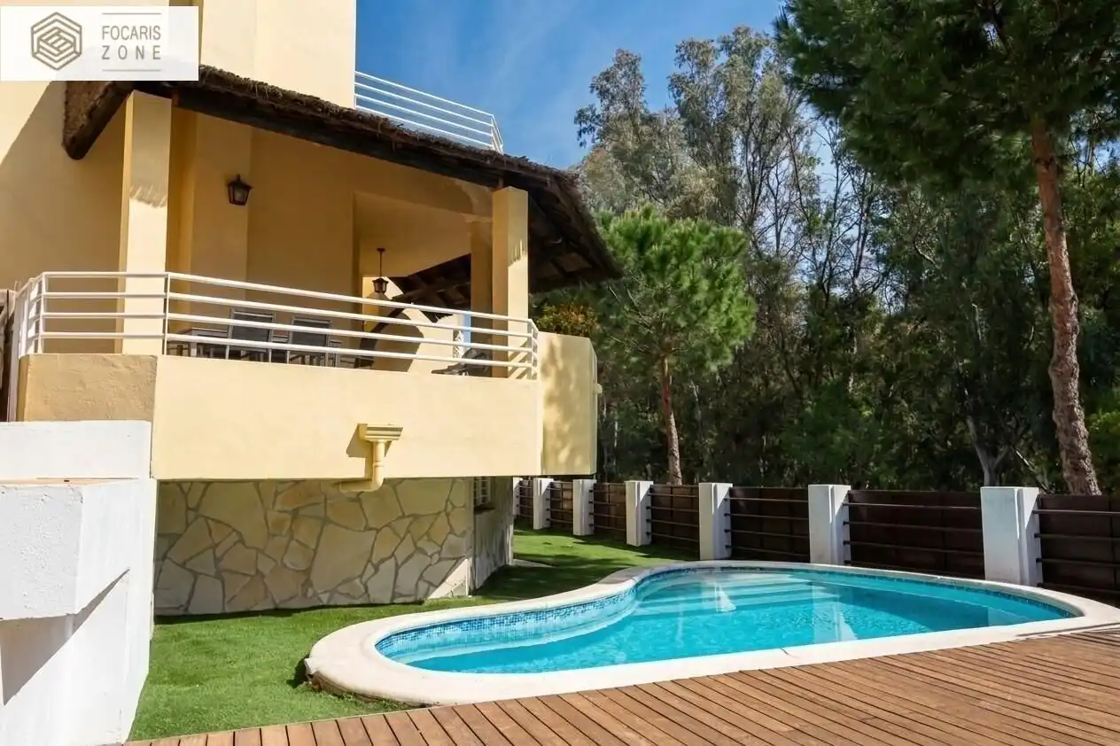 Piscina de Casa o xalet en venda en Torremolinos amb Aire condicionat, Calefacció i Jardí privat