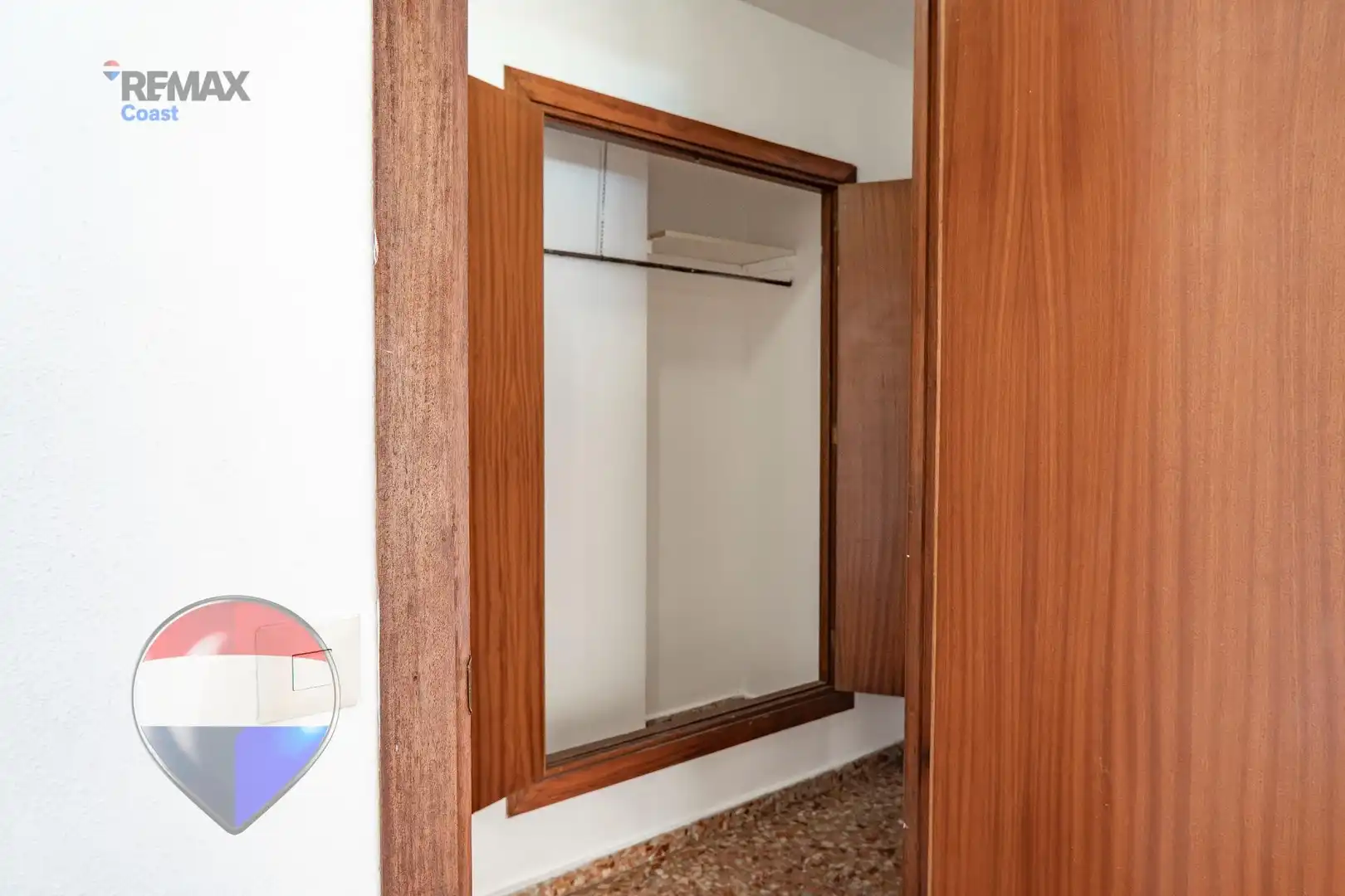 Wohnung zum Verkauf in Rincón de la Victoria mit Privatgarten, Terrasse und Gemeinschaftspool
