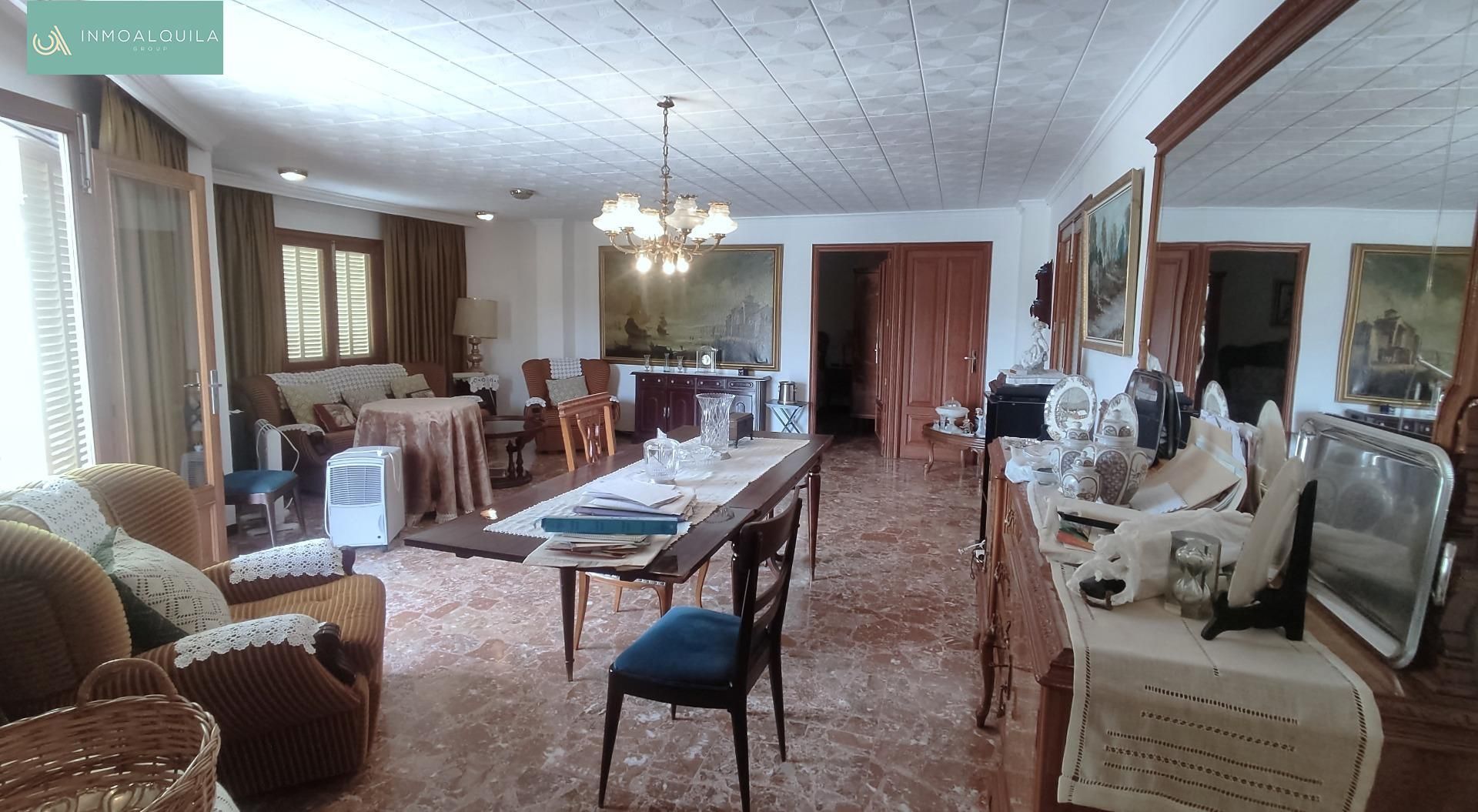 Menjador de Casa o xalet en venda en Inca amb Calefacció, Parquet i Terrassa