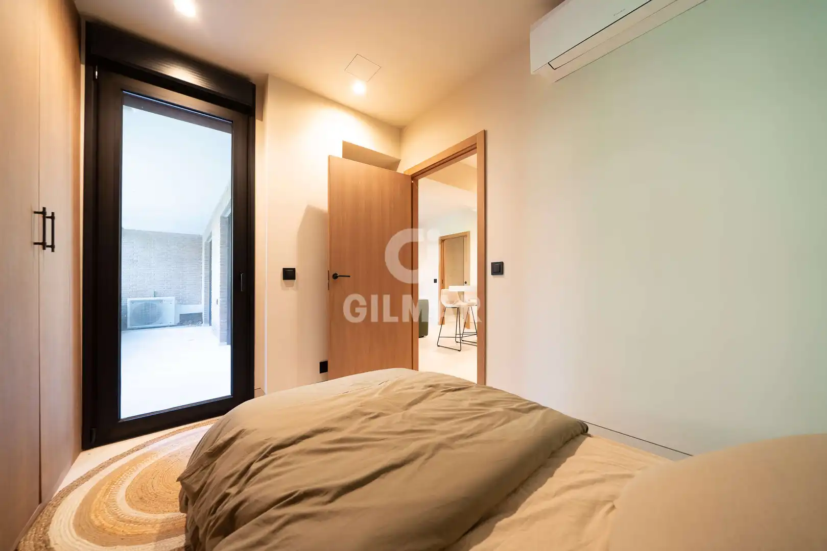 Bedroom of Flat for sale in Madrid  with Heating, Furnished and Balcony