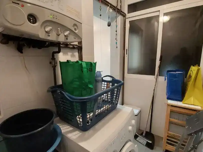 Kitchen of Flat for rent in  Valencia Capital  with Air Conditioner and Balcony