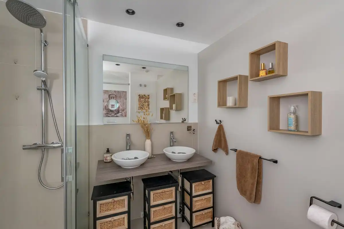 Bany de Apartament en venda en Benalmádena amb Aire condicionat, Terrassa i Traster