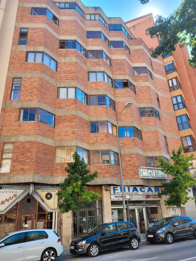 Vista exterior de Pis de lloguer en Soria Capital  amb Calefacció, Parquet i Moblat