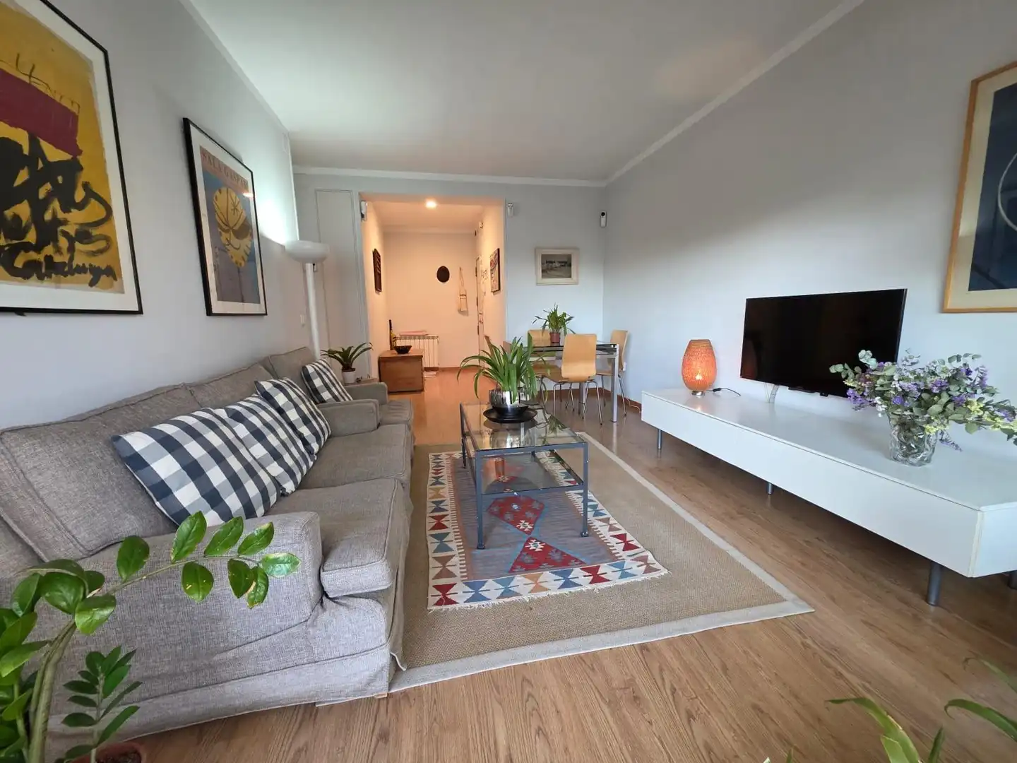 Wohnzimmer von Wohnungen zum Verkauf in Sitges mit Heizung, Privatgarten und Terrasse