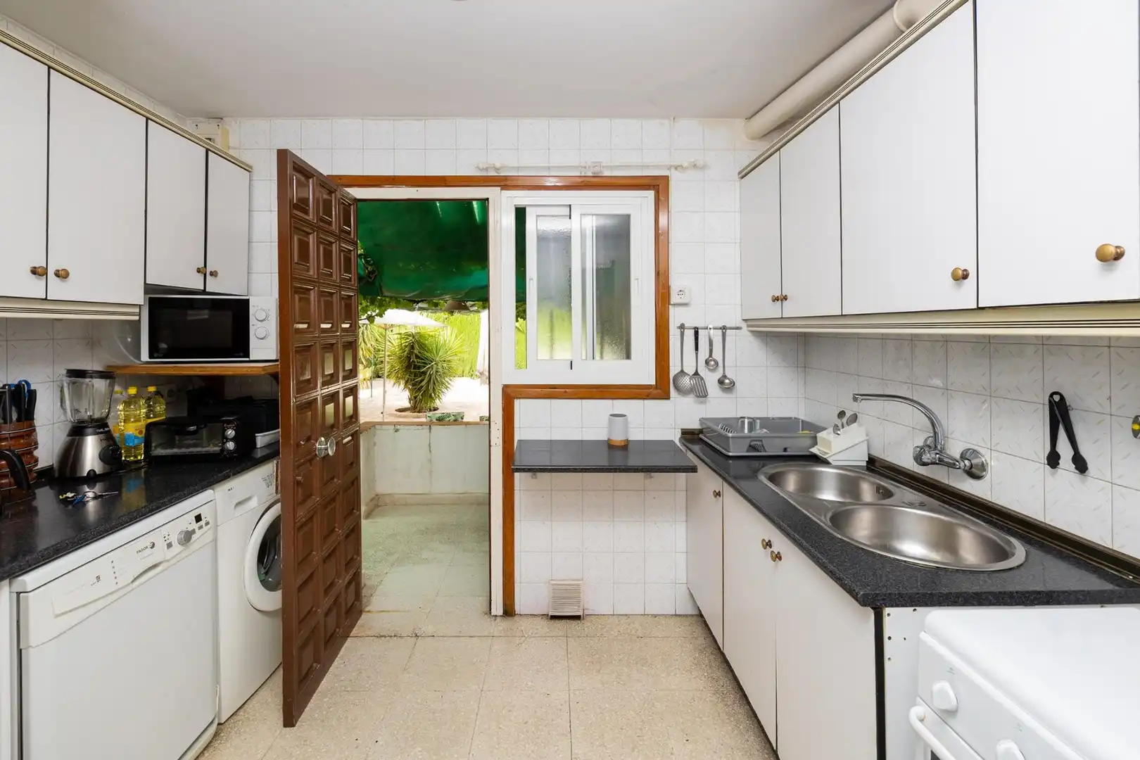 Cocina de Casa o chalet en venta en Armilla con Aire acondicionado, Calefacción y Jardín privado