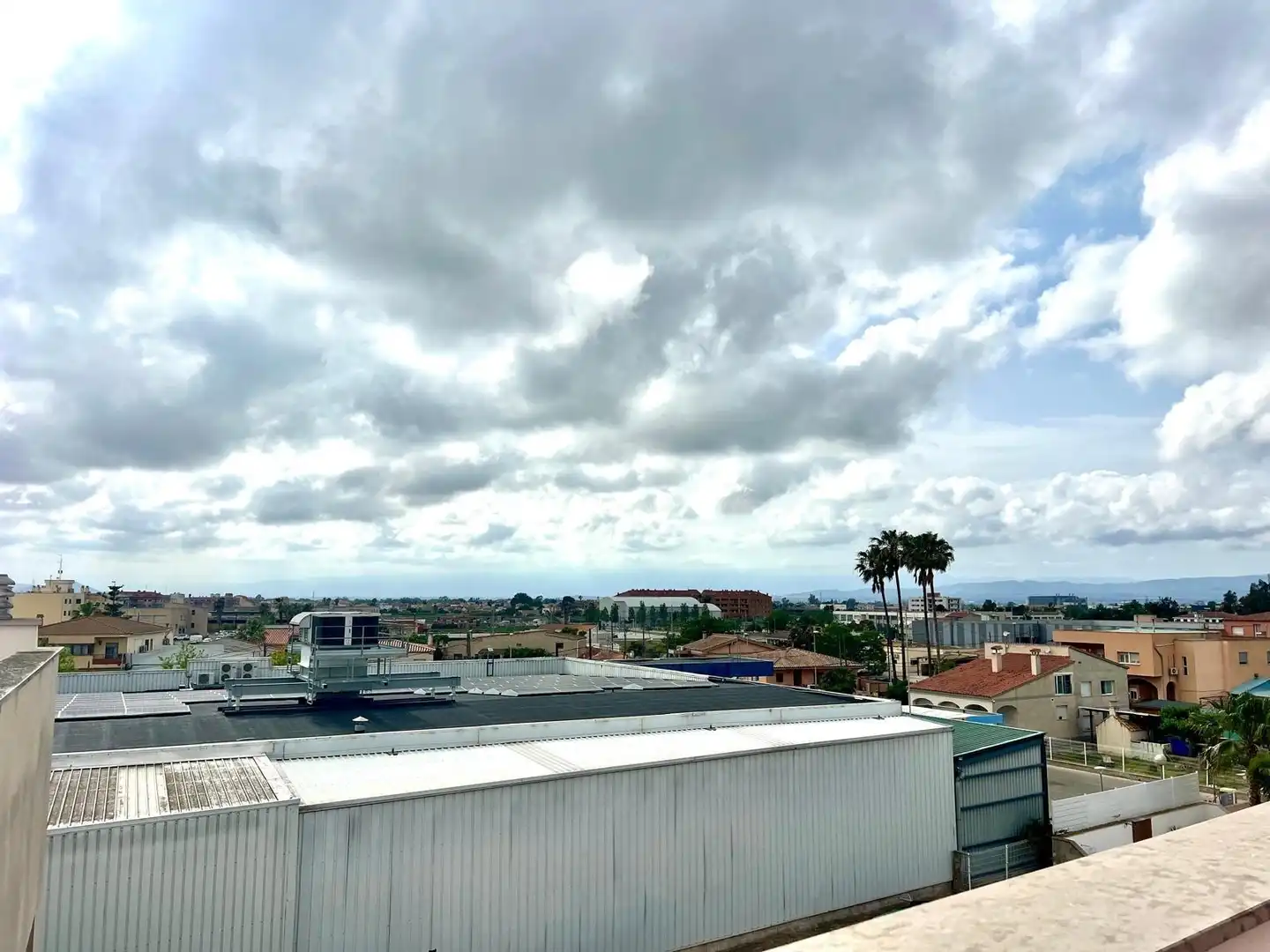 Vista exterior de Piso en venta en Deltebre con Alarma