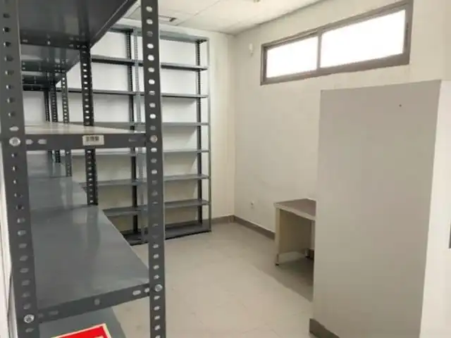 Commercial properties for sale in Zas