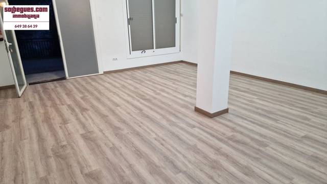 Local comercial en Alquiler en Begues