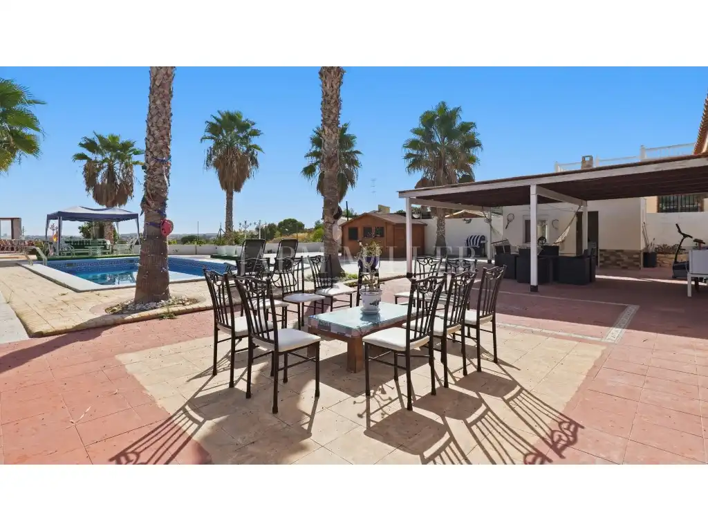 Terrace of Houses for sale in La Huerta  