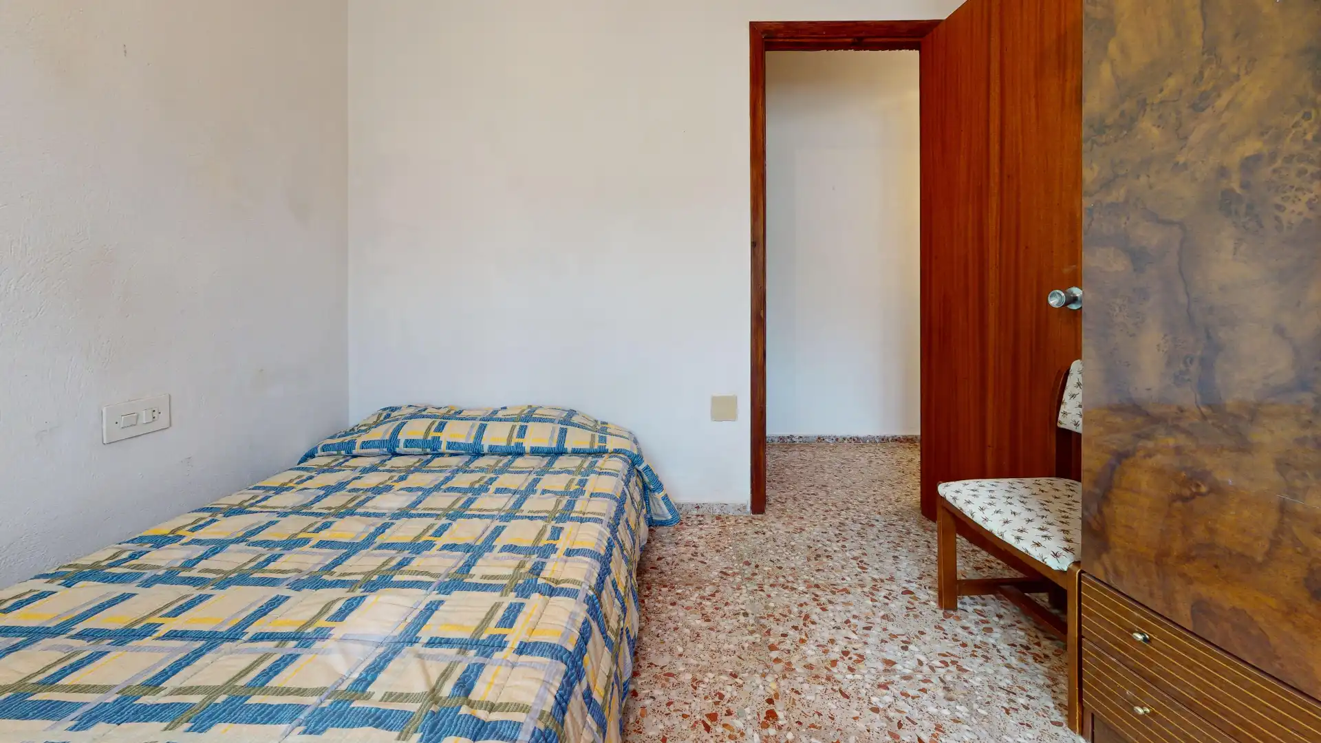 Habitación de Casa o chalet en venta en Vilamarxant con Jardín privado, Piscina y Amueblado