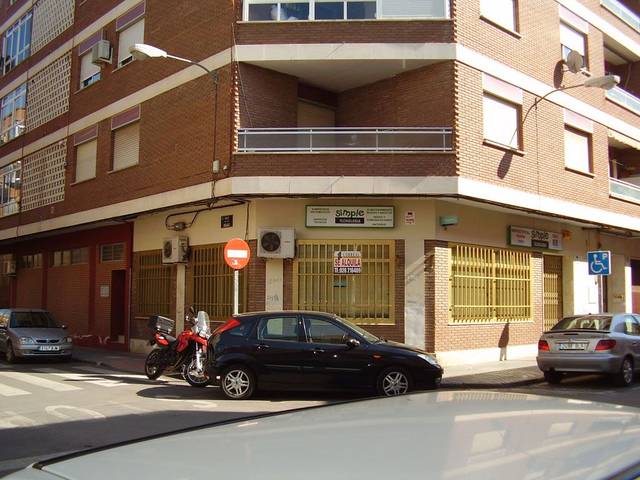 Local comercial en Venta en Calle de Pedrera Alta en Plaza de Toros