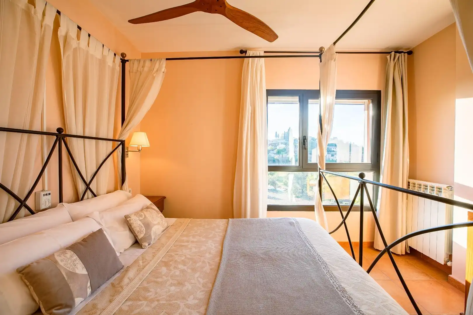 Habitación de Edificio en venta en Bierge