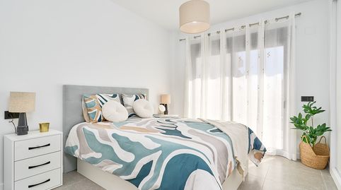 Foto 2 de Piso en venta en Calle Dúo Sacapuntas, 102, Urbanización Santa Rosa, Málaga