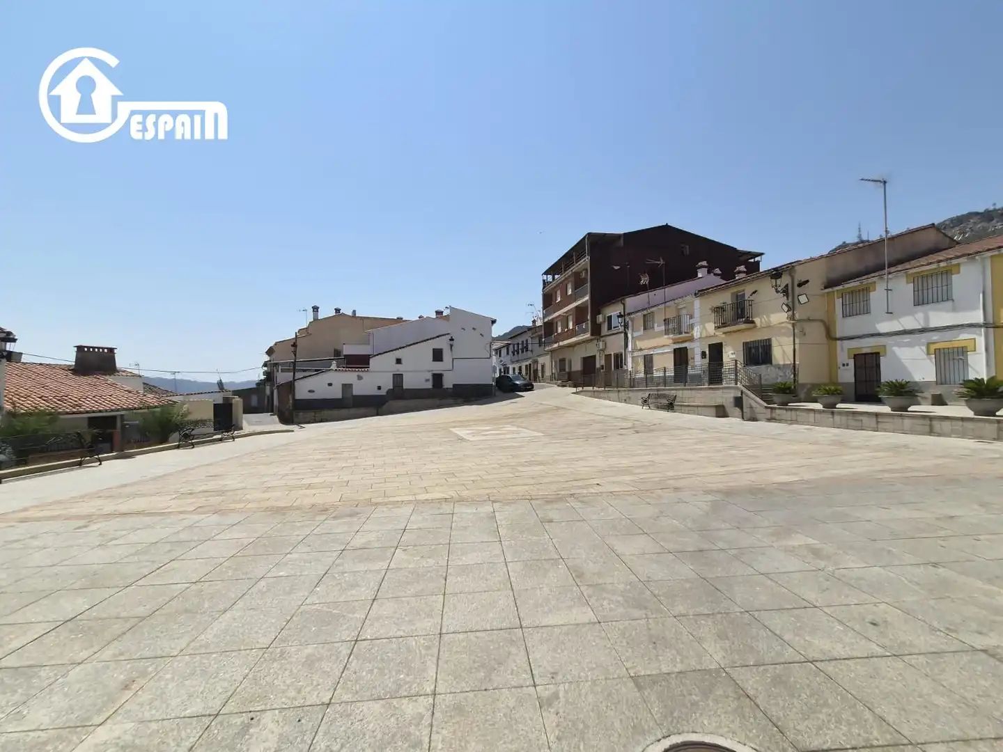 Vista exterior de Finca rústica en venda en Casas de Miravete amb Moblat
