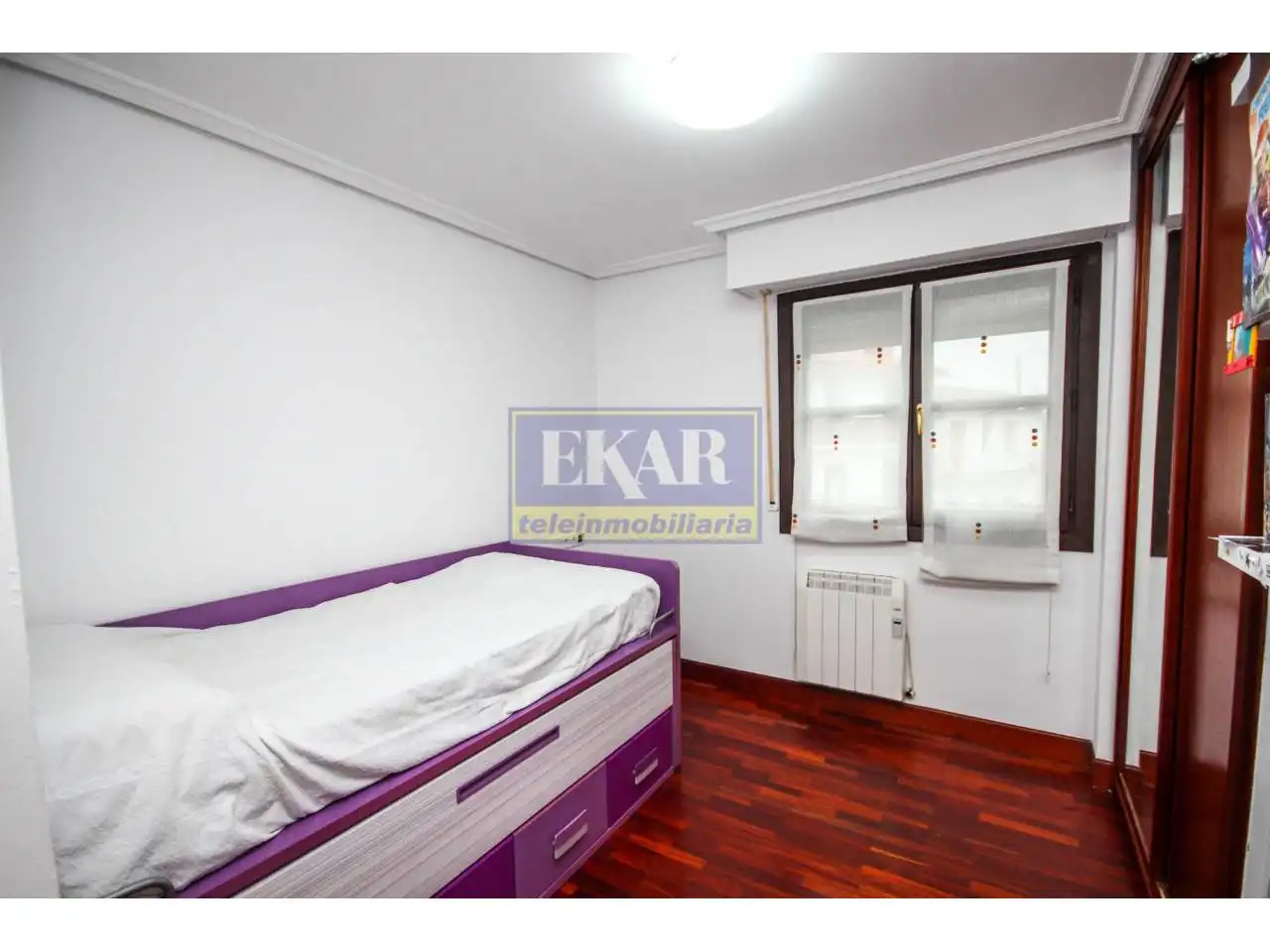 Habitación de Dúplex en venta en Irun  con Calefacción y Balcón