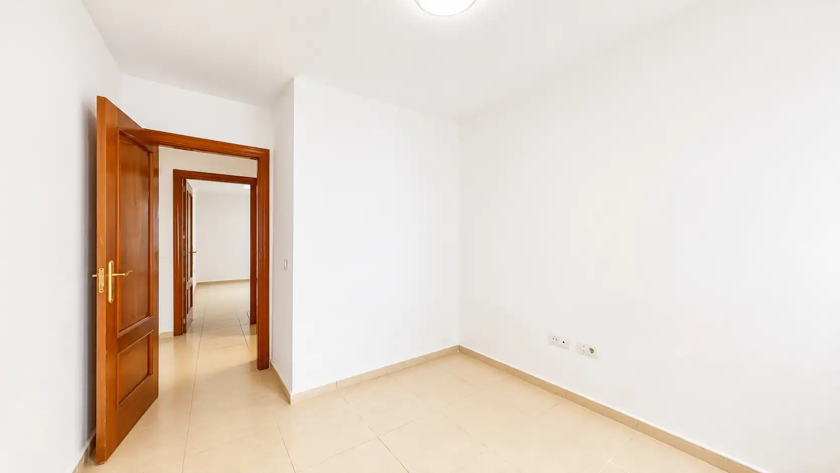 Habitación de Apartamento en venta en Arona con Terraza, Horno y Lavadora