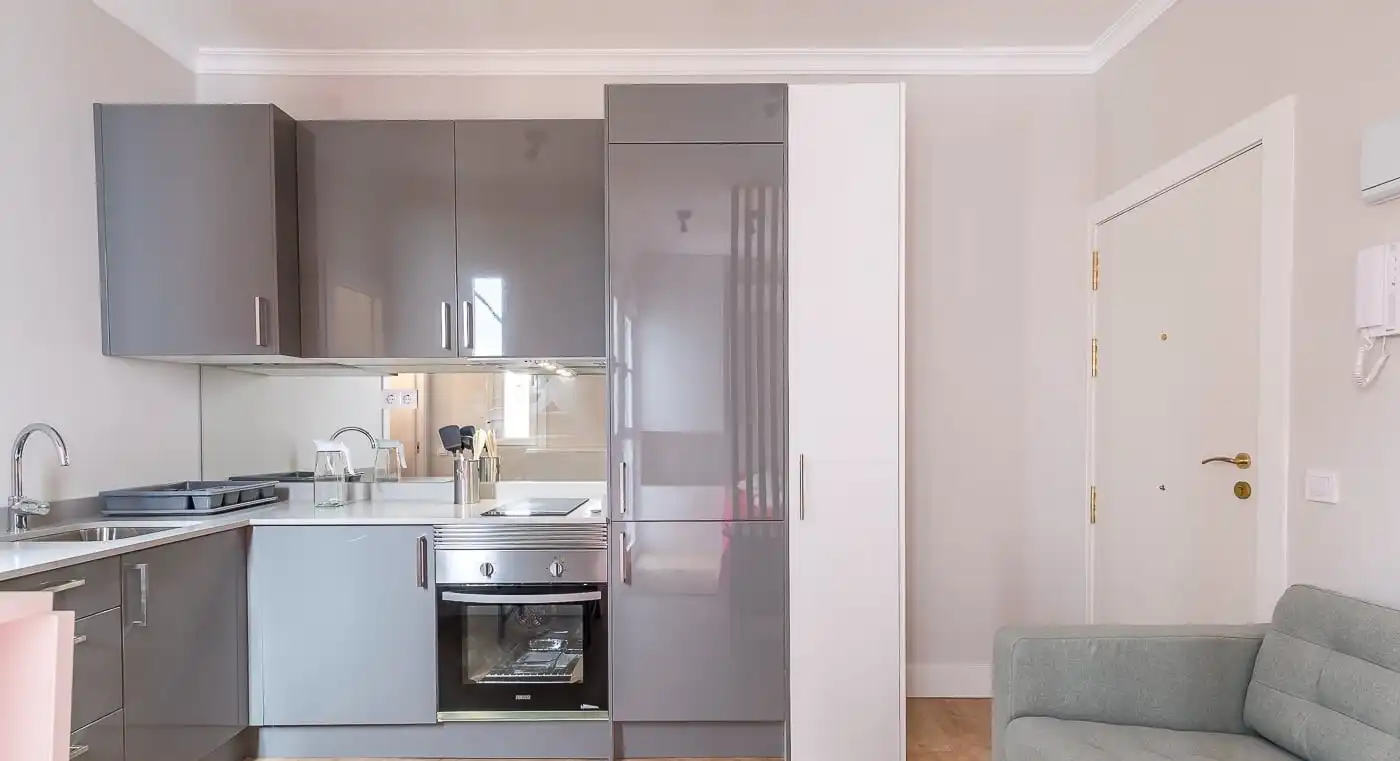 Cocina de Apartamento de alquiler en Madrid con Aire acondicionado, Amueblado y Se aceptan mascotas