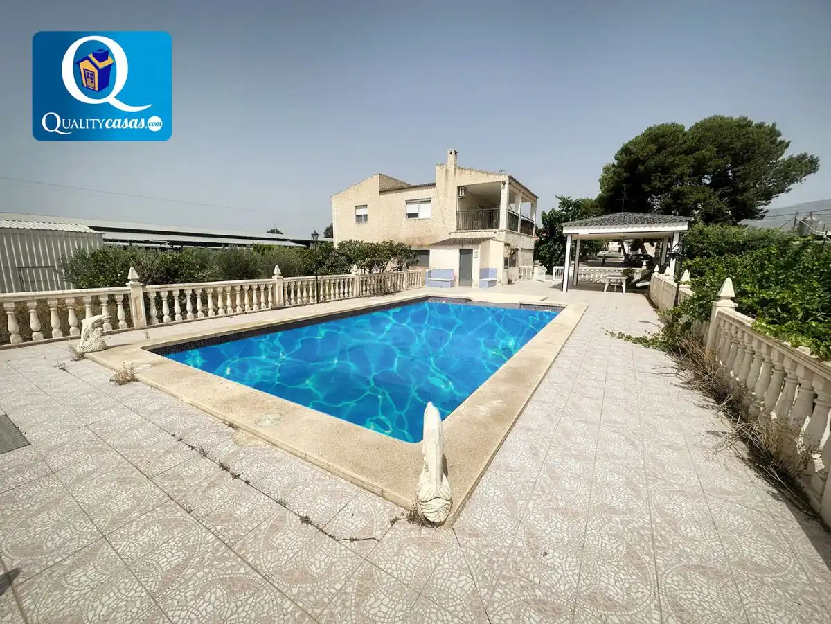 Piscina de Casa o chalet en venta en Crevillent con Terraza