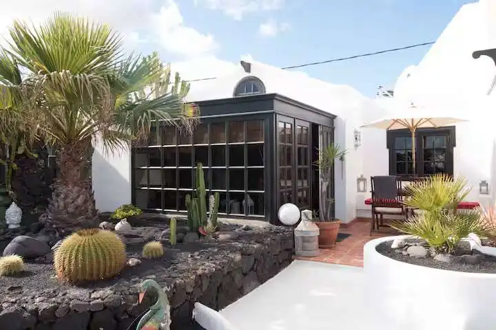 Vista exterior de Casa o chalet en venta en Teguise