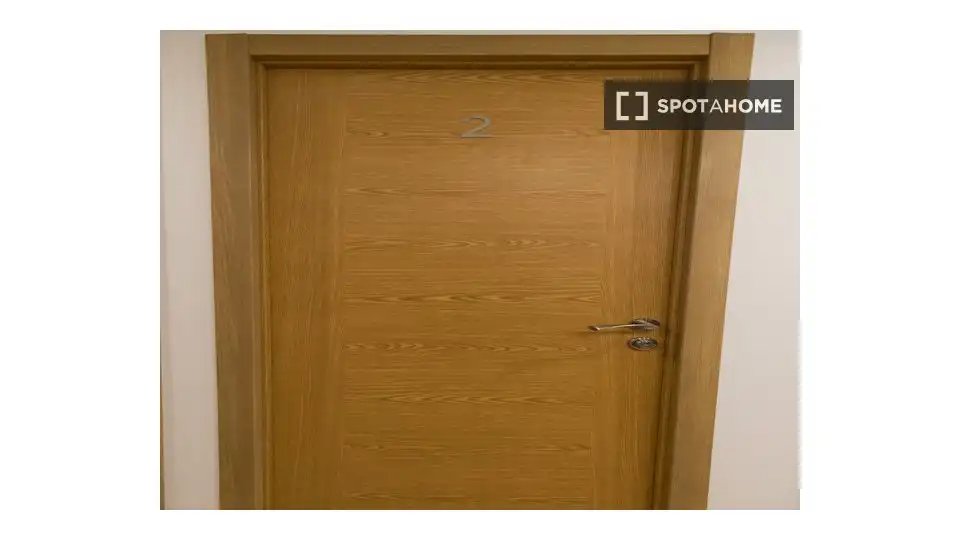 Habitación de Piso de alquiler en Valencia con Aire acondicionado, Calefacción y Amueblado