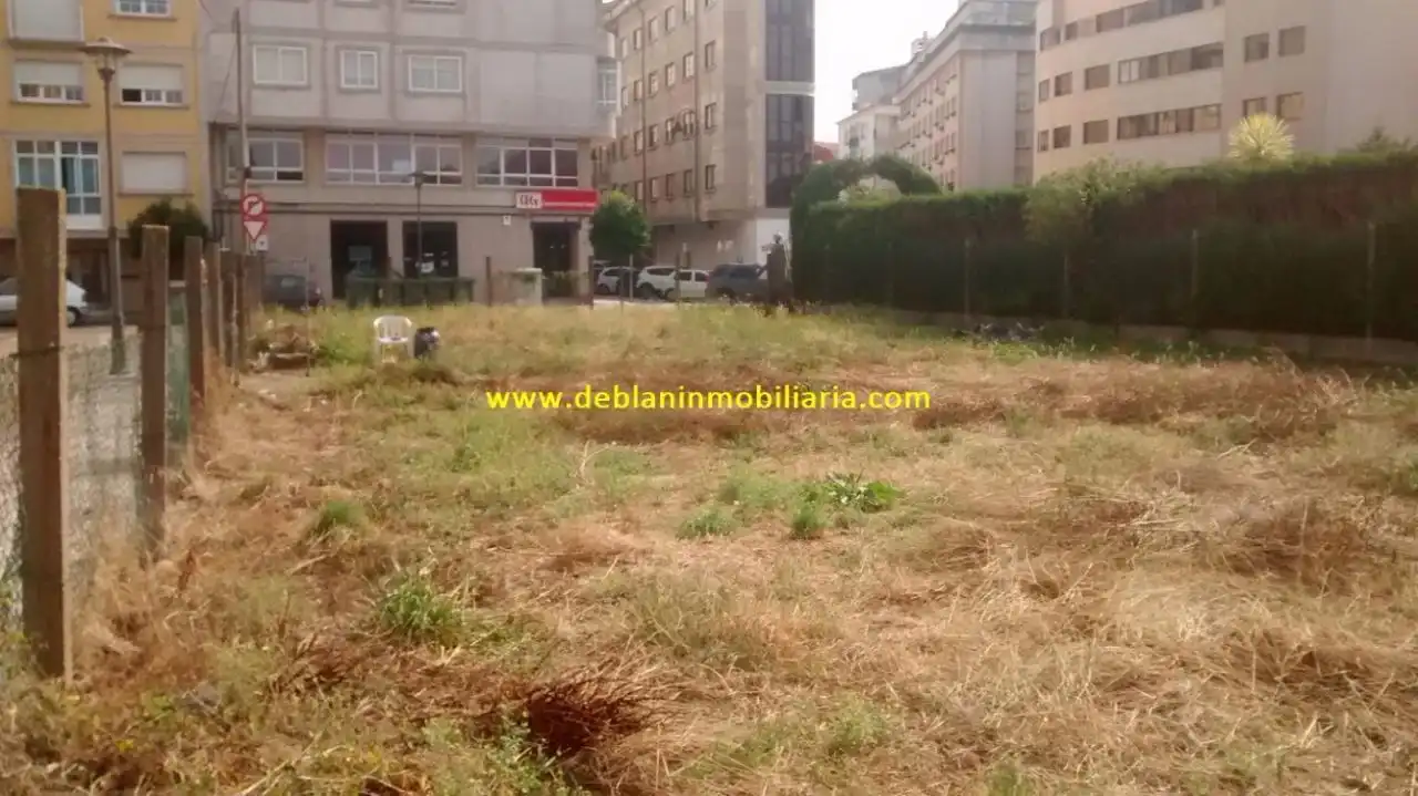 Residencial en venta en Cangas 