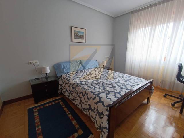 Piso en Alquiler en Calle General Elorza en Salesas - Foncalada - Campoamor