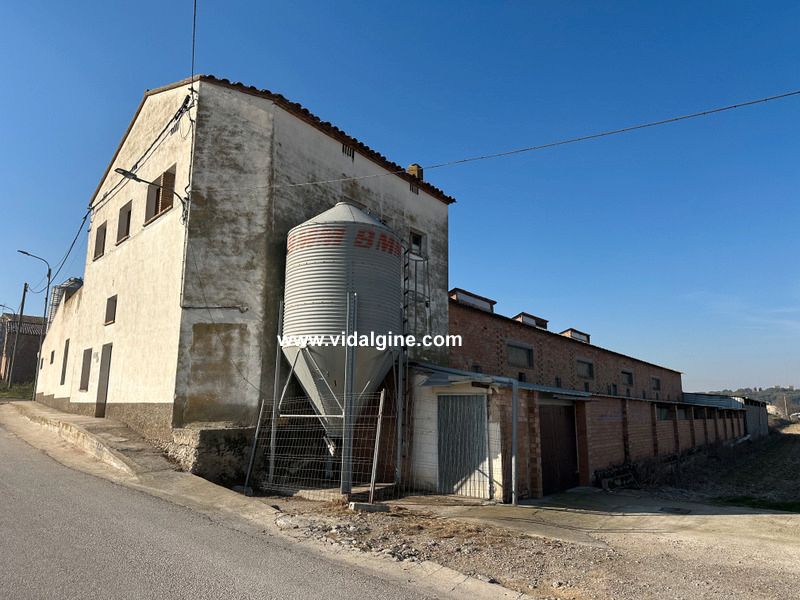 Vista exterior de Nau industrial en venda en Vallfogona de Balaguer