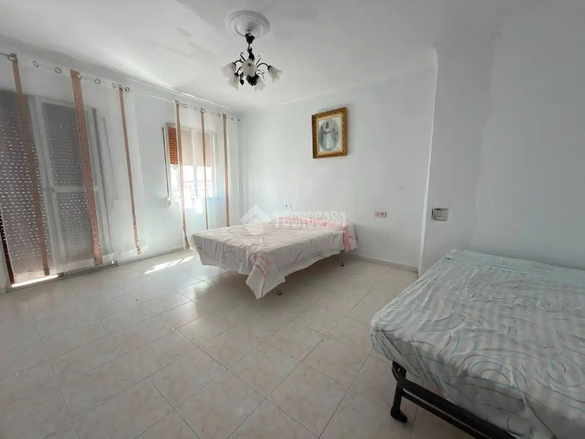 Habitación de Casa adosada en venta en Antequera con Aire acondicionado, Terraza y Trastero