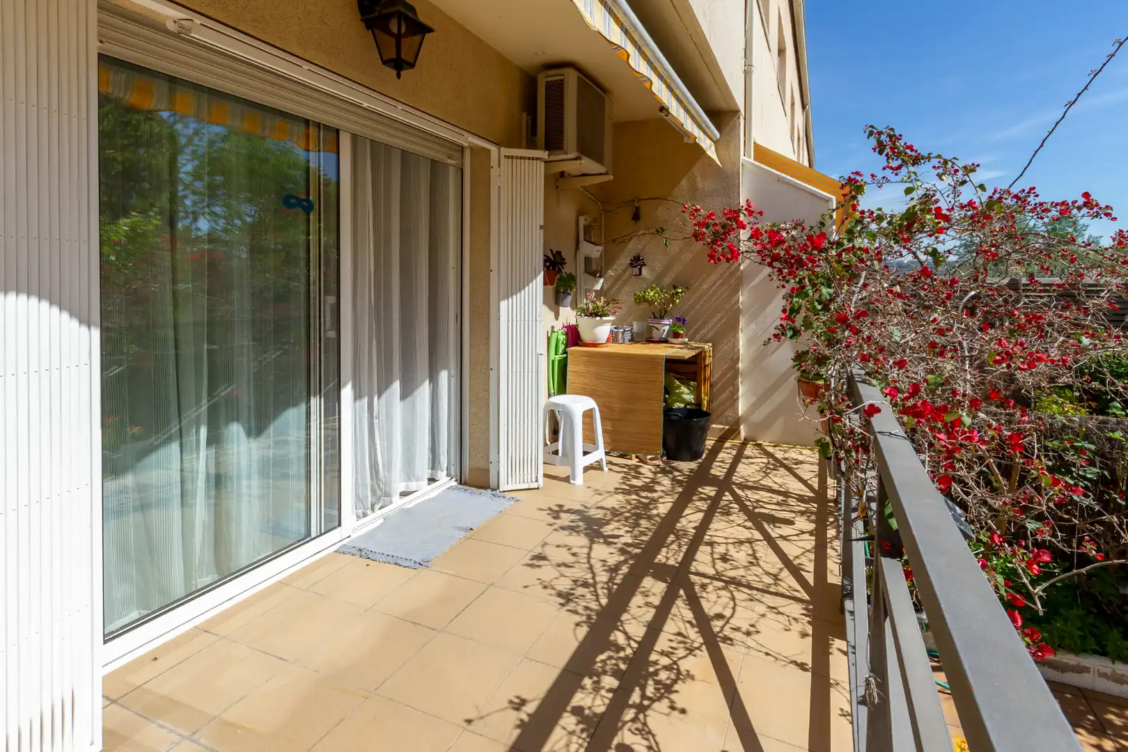 Terraza de Casa adosada en venta en Martorell con Calefacción, Jardín privado y Horno