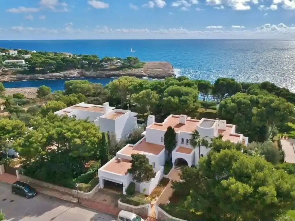 Vista exterior de Casa o xalet en venda en Santanyí amb Jardí privat, Terrassa i Piscina