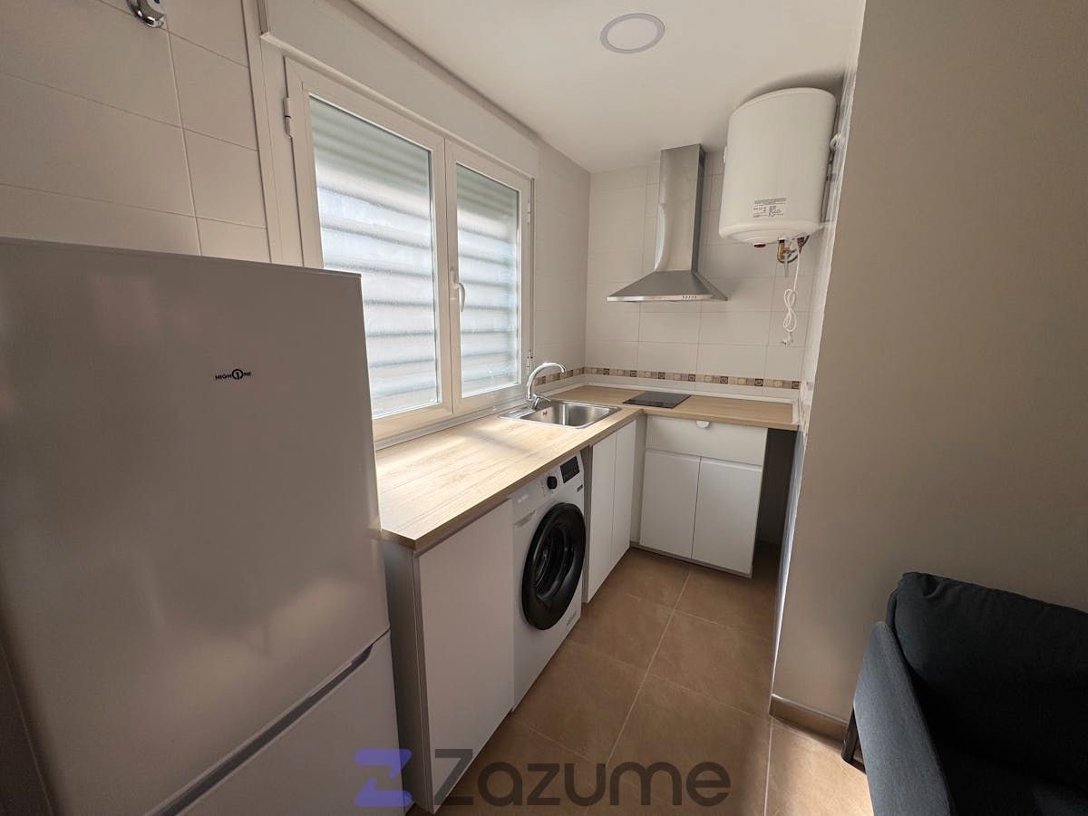 Kitchen of Flat for rent in Fuensalida  with Air Conditioner, Furnished and Oven