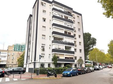Piso con piscina en venta en Centro