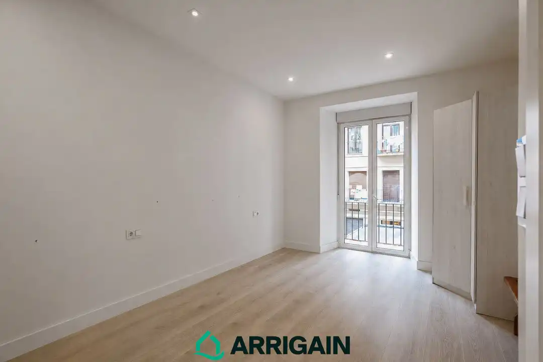 Habitación de Piso en venta en Donostia - San Sebastián  con Calefacción, Terraza y Trastero
